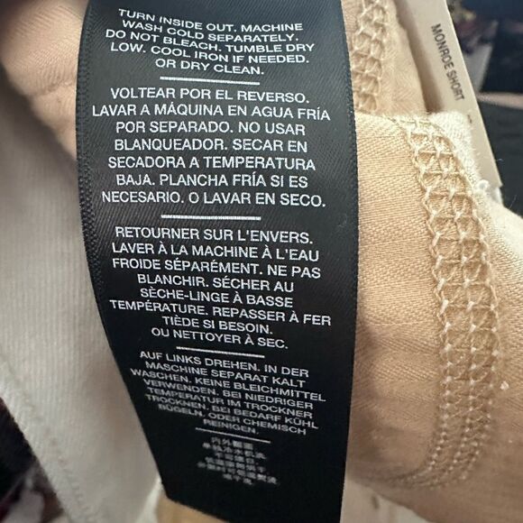 7 for All Mankind Monroe Distressed Cutoff White Denim Shorts Size 27 NWTs - Picture 8 of 8